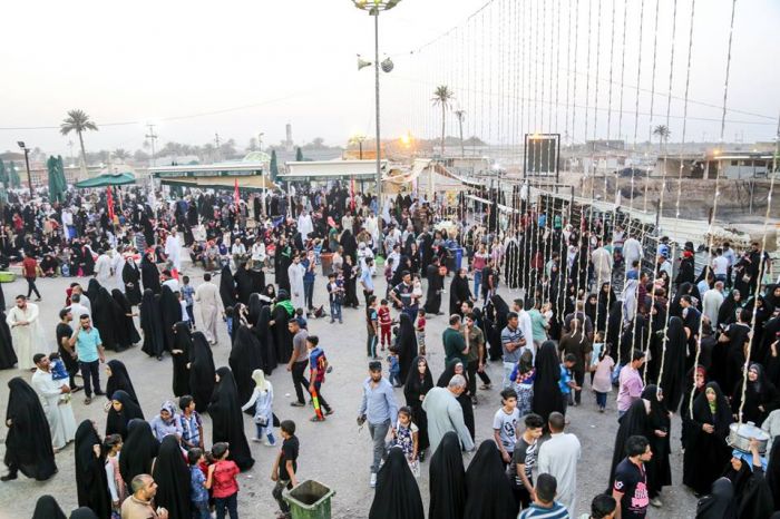 توافد الالاف من الزائرين لزيارة العلوية الطاهرة (عليها السلام)
