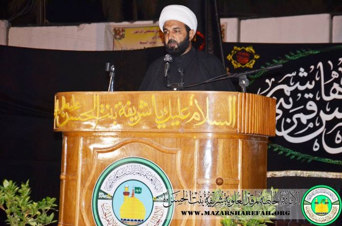الراية الحسينية ترتفع في حرم السيدة شريفة سلام الله عليها
