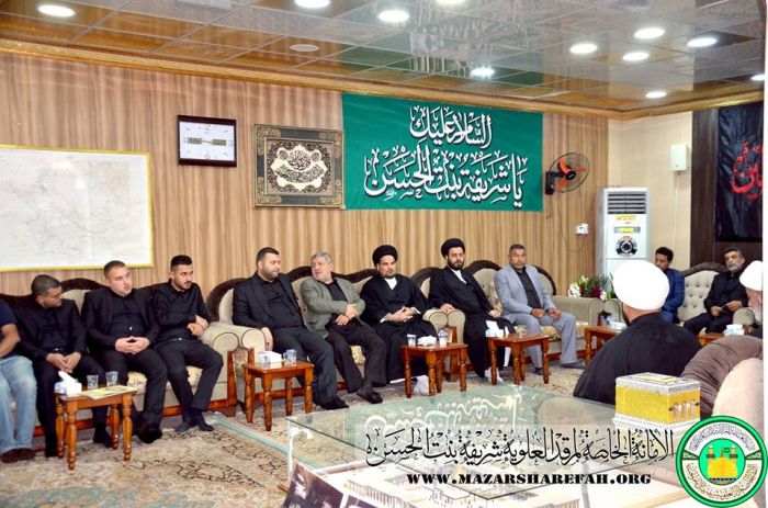 الراية الحسينية ترتفع في حرم السيدة شريفة سلام الله عليها