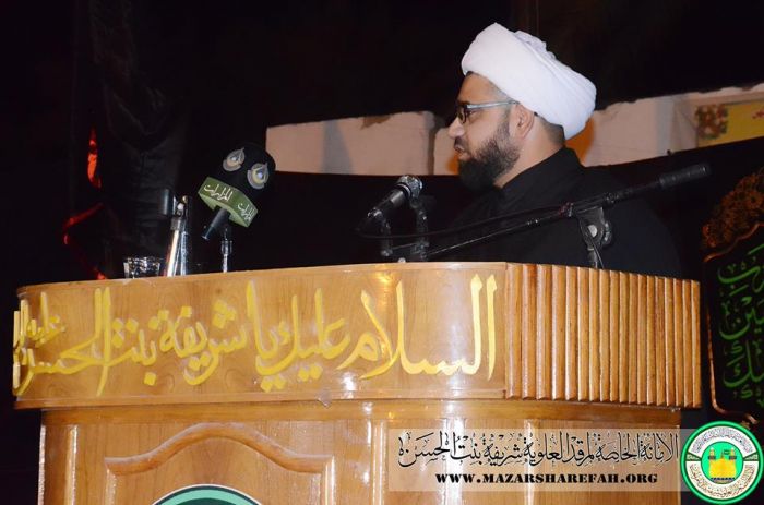 الراية الحسينية ترتفع في حرم السيدة شريفة سلام الله عليها