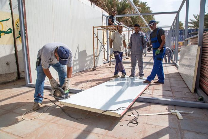 جانب من أعمال شعبة الصيانة في مزار العلوية شريفة بنت الإمام الحسن المجتبى(عليهما السلام)
