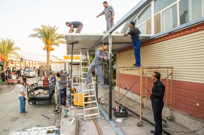 جانب من أعمال شعبة الصيانة في مزار العلوية شريفة بنت الإمام الحسن المجتبى(عليهما السلام)