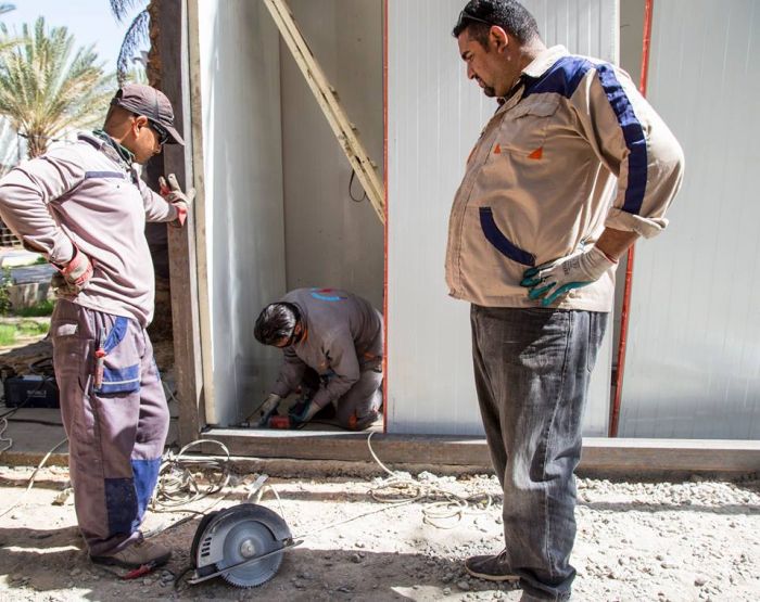 جانب من أعمال شعبة الصيانة في مزار العلوية شريفة بنت الإمام الحسن المجتبى(عليهما السلام)