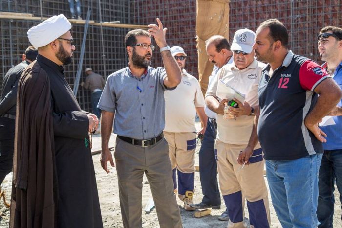 تم بحمد الله تبارك وتعالى تسليح جدران وأعمدة السرداب الجديد