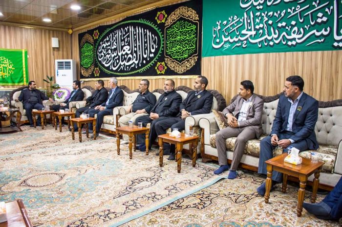 وفد من العتبة العسكرية يتشرف بزيارة العلوية شريفة بنت الامام الحسن المجتبى (ع)