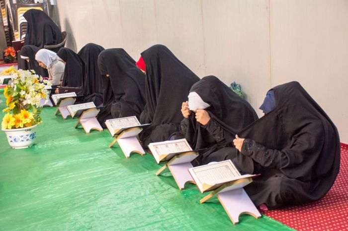 دار القرآن الكريم / القسم النسوي يقيم محفلاً قرانياً في الصحن الشريف