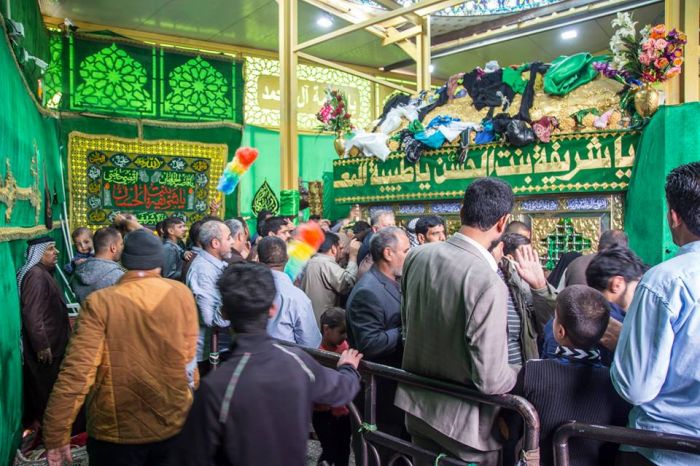 حركة الزائرين في مزار العلوية شريفة بنت الامام الحسن المجتبى (ع)