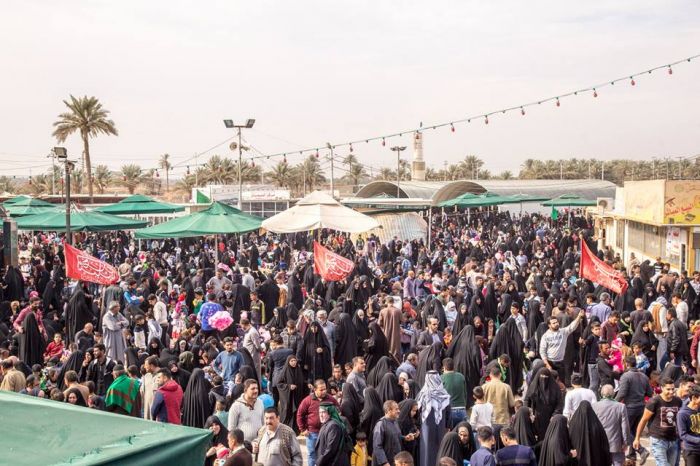 حركة الزائرين في مزار العلوية شريفة بنت الامام الحسن المجتبى (ع)