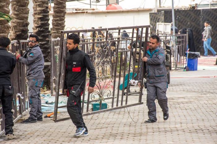 جانب من أعمال شعبة الصيانة في مرقد العلوية شريفة بنت الإمام الحسن المجتبى(عليهما السلام)