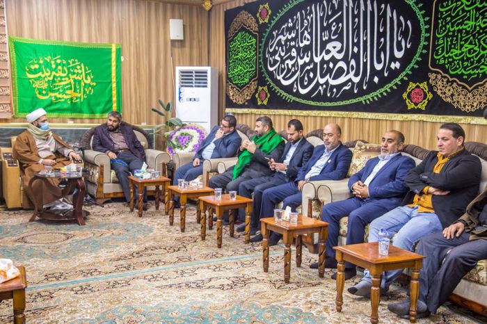 وفد فرقة العباس القتالية يتشرف بزيارة السيدة شريفة عليهما_السلام