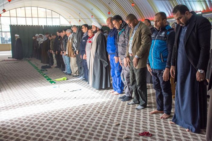 صلاة الجماعة بإمامة فضيلة الشيخ رؤوف الفتلاوي .