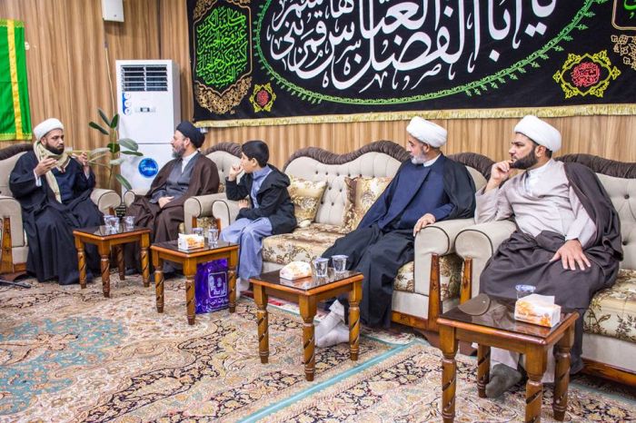 حجة الإسلام والمسلمين السيد عادل الحكيم (دام توفيقه) في ضيافة مرقد السيدة شريفة بنت الامام الحسن المجتبى (ع)