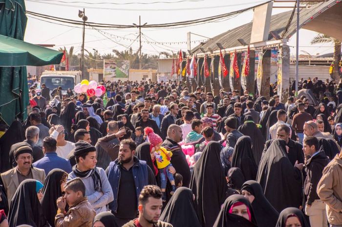 حركة الزائرين في مرقد العلوية شريفة بنت الامام الحسن المجتبى (ع)
