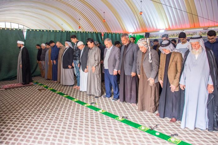 صلاة الجماعة العِبادية في مرقد العلوية شريفة بنت الإمامُ الحَسن المُجتبى (عليهما السلام )