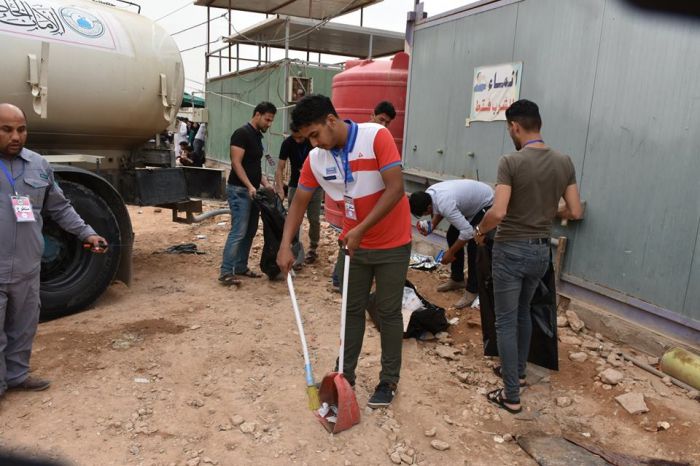 عشرات المتطوعين يشاركون بخدمة زوار العلوية الطاهرة شريفة بنت الامام الحسن (عليهما السلام)