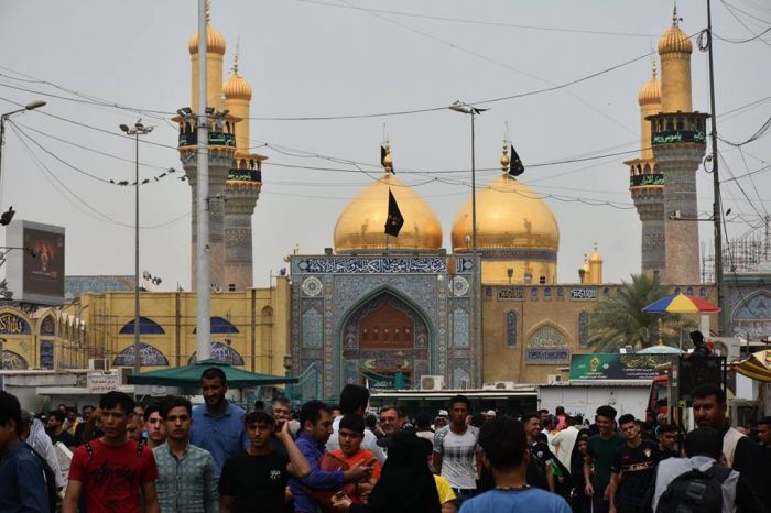 مشاركة خُدام العلوية شريفة بنت الحسن (ع) في أحياء ذكرى أستشهاد الأمام موسى ابن جعفر الكاظم (ع).