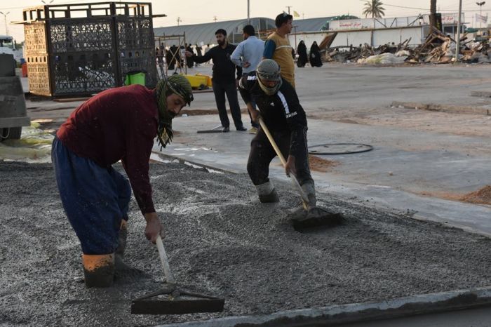 أكساء الساحات الخارجية لمرقد العلوية شريفة بنت الإمام الحسن (عليهما السلام)