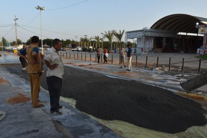 أكساء الساحات الخارجية لمرقد العلوية شريفة بنت الإمام الحسن (عليهما السلام)