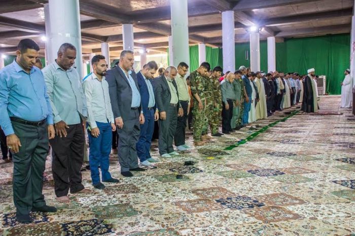 صلاة عيد الفطر المبارك في سرداب السيدة نرجس(ع)