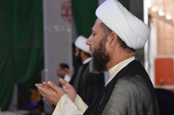 الشيخ طاهرالخاقاني والشيخ خليفه الجوهر في ضيافة طبيبة المعلولين
