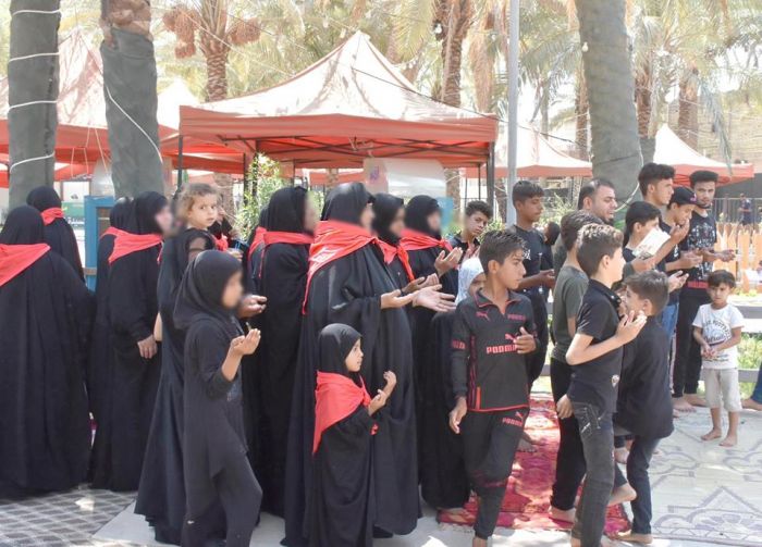 عوائل شهداء الحشد الشعبي والقوات الامنية من محافظة ميسان في ضيافة مرقد الشريفة بنت الحسن ( ع )