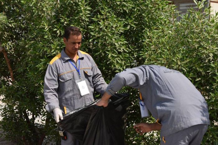 عشرات المتطوعين يشاركون بخدمة زوار العلوية الطاهرة شريفة بنت الامام الحسن (عليهما السلام)