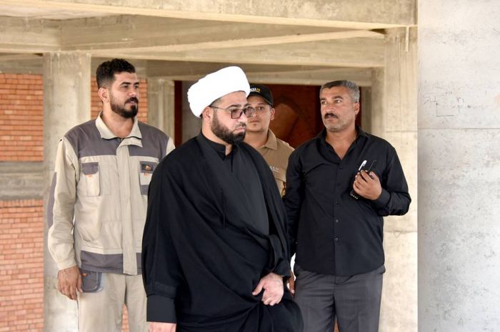 جولة تفقدية للسيد الأمين الخاص في المرقد الشريف.
