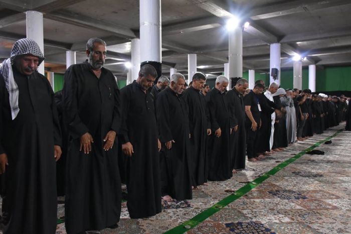 صلاة الجماعة المباركة بإمامة سماحة الشيخ رؤوف الفتلاوي (دام ظلهُ) في مرقد العلوية الشريفة بنت الحسن (ع) .