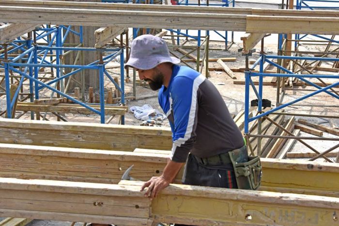 استمرار العمل في الاروقة الامامية وغيرها