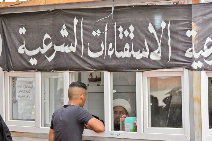الامانة الخاصة تخصص محطات للإجابة عن الاستفتاءات الشرعية خدمةً لزائري مرقد العلوية شريفة بنت الإمام الحسن (ع)