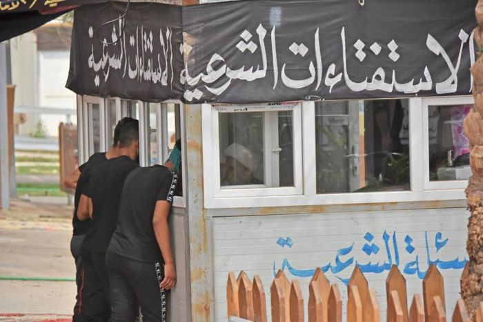 الامانة الخاصة تخصص محطات للإجابة عن الاستفتاءات الشرعية خدمةً لزائري مرقد العلوية شريفة بنت الإمام الحسن (ع)