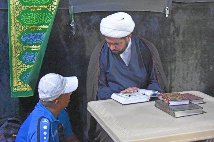 الامانة الخاصة تخصص محطات للإجابة عن الاستفتاءات الشرعية خدمةً لزائري مرقد العلوية شريفة بنت الإمام الحسن (ع)