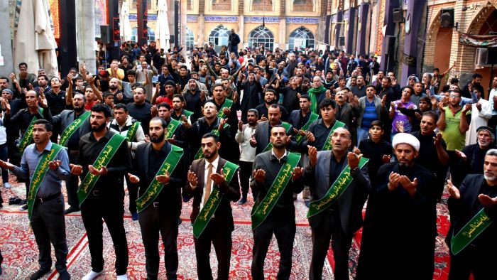 موكب عزاء في مرقد اخيه الامام القاسم ابن موسى الكاظم ( ع ) لأحياء ذكرى استشهاد ثامن الحجج الامام الضامن علي ابن موسى الرضا (ع )