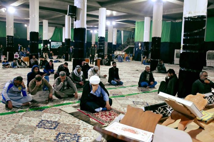 استمرار المحاضرات الدينية في مرقد العلوية الشريفة بنت الامام الحسن المجتبى (عليهما السلام )