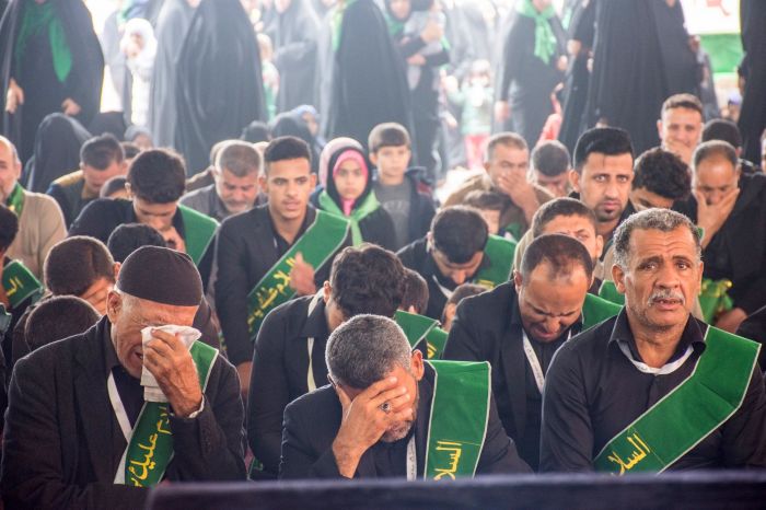 اقامت الامانة الخاصة لمرقد العلوية الشريفة بنت الامام الحسن ( ع ) تشييعاً رمزياً لنعش الأمام الحسن العسكري ( عليه السلام) .