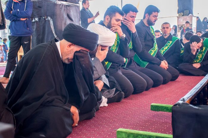 اقامت الامانة الخاصة لمرقد العلوية الشريفة بنت الامام الحسن ( ع ) تشييعاً رمزياً لنعش الأمام الحسن العسكري ( عليه السلام) .