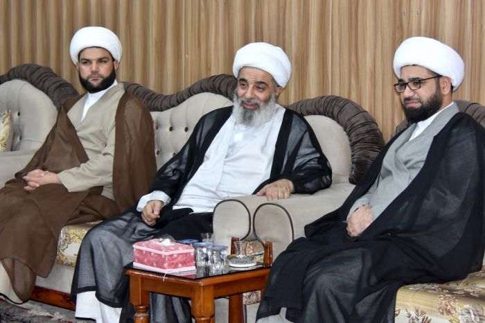 ضمن سلسلة الزيارات المستمرّة التي يشهدها مرقد العلوية الطاهرة شريفة بنت الامام الحسن المجتبى (عليهما السلام ) من قبل الشخصيات الدينيّة البارزة