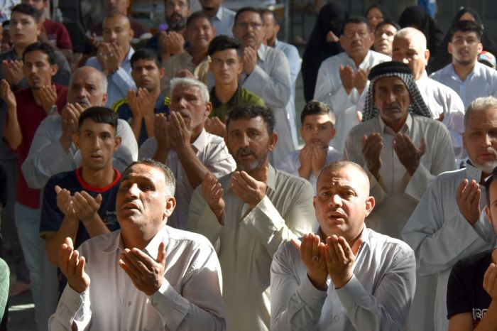 صلاة عيد الفطر المبارك بإمامة سماحة الشيخ