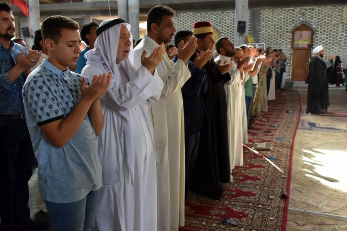 صلاة عيد الفطر المبارك بإمامة سماحة الشيخ