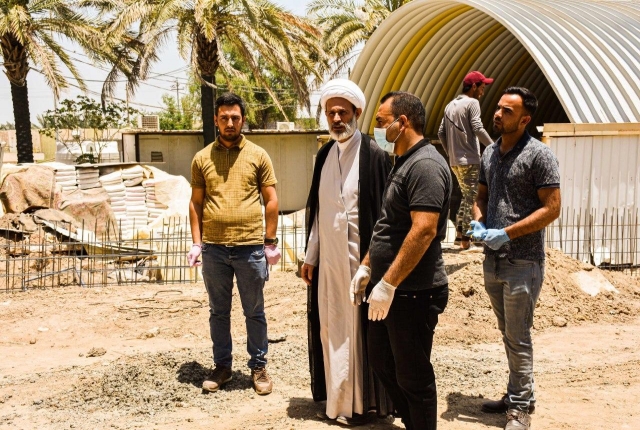 سماحة الشيخ عبد الساده الجابري يتفقد المشاريع العمرانية داخل المرقد الشريف