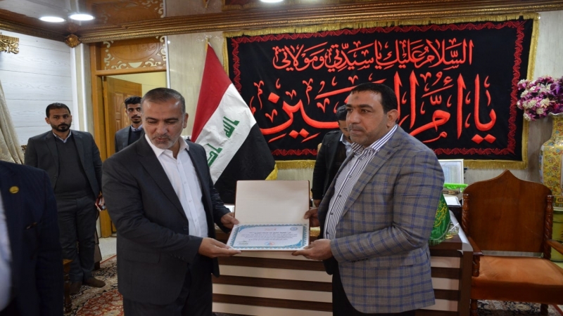 لقاءات وزيارات في المرقد الشريف