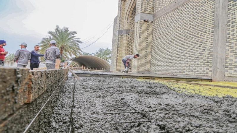 تستمر الكوادر الهندسية بتهيئة الصحن من الجهة الشرقية والغربية والشمالية