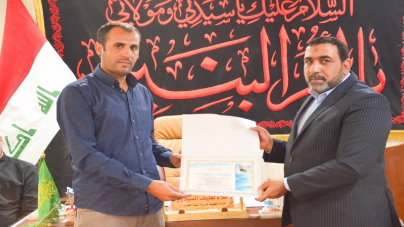 أَيْتَامٌ فِي حَضْرَةِ يَتِيمَة سَبَايَا أَلْطَف