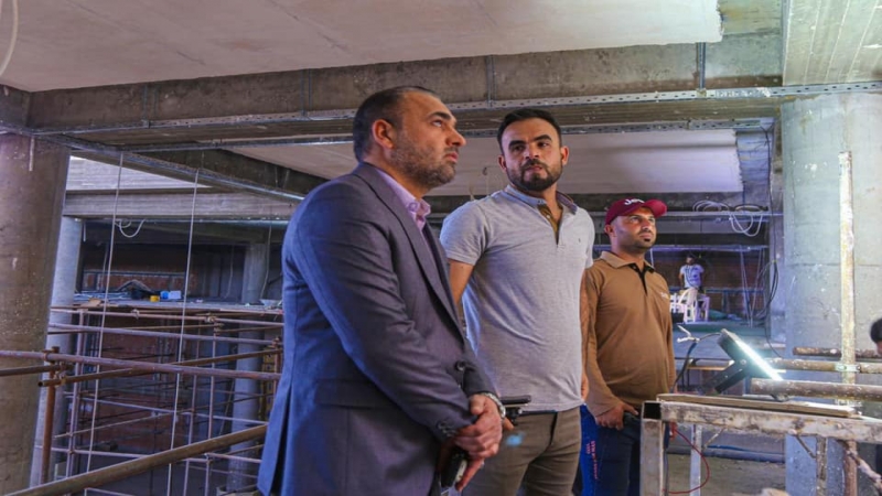أشكالٌ هندسية بصبغة اسلامية أضافة رونق فخماً لسقوف ألاروقة المباركة