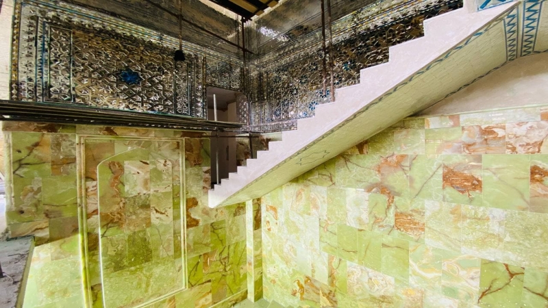 بالصور . لوحات فنية و عمرانية سطرت الجمال والابداع على جدران واروقة المرقد الشريف