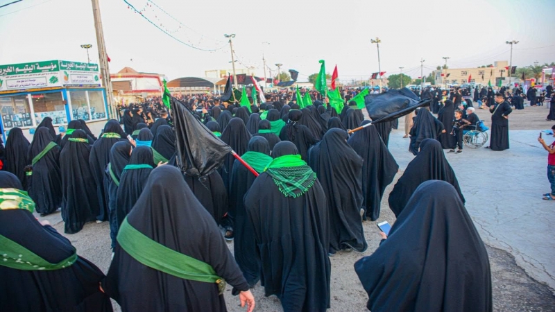 توافد المواكب المعزية في ذكرى استشهاد العلوية الشريفة بنت الامام الحسن المجتبى (ع) حيث ادت المواكب الحسينية واجب العزآء لشهيدة ركب السبايا