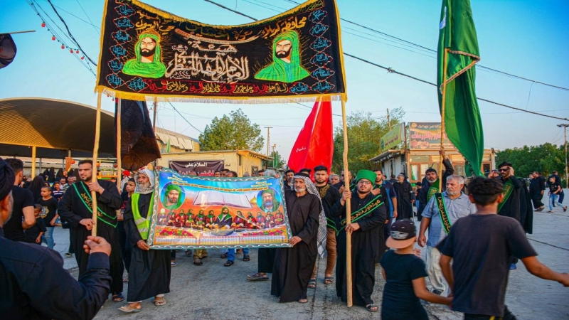 توافد المواكب المعزية في ذكرى استشهاد العلوية الشريفة بنت الامام الحسن المجتبى (ع) حيث ادت المواكب الحسينية واجب العزآء لشهيدة ركب السبايا
