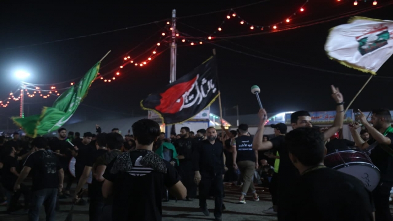 لليوم الرابع على التوالي تتواصل المواكب المعزية بالتوافد لمرقد شهيدة الركب الحسيني