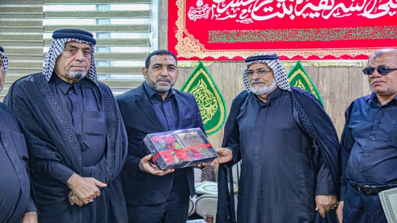 هَيْئَة مواكب بَابِل تَكرم ادارة المرقد الشريف تثميناً لجهودها المبذولة في خدمة المواكب الحسينية