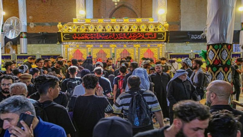 توافد زوار الاربعين معزين العلوية الشريفة بنت الامام الحسن المجتبى (ع)